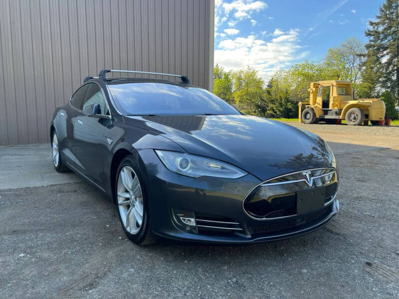 2015 Tesla Model S
