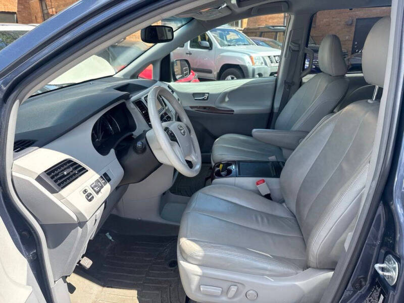 2014 Toyota Sienna