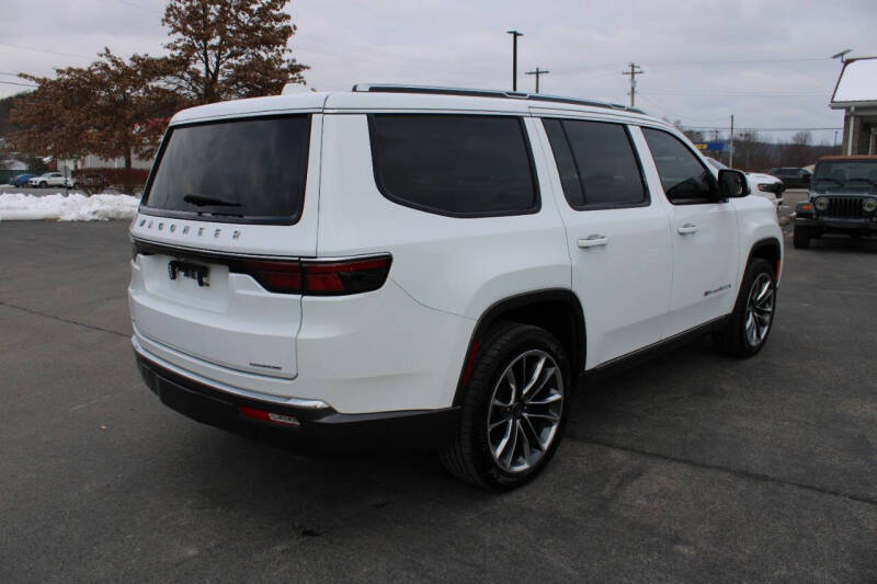 2022 Jeep Wagoneer Series III