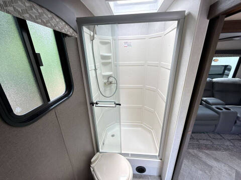 2020 Winnebago Voyage