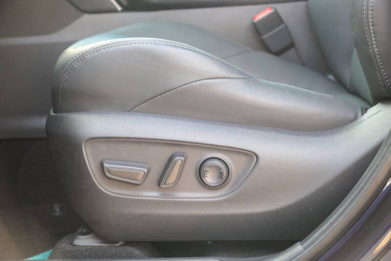 2024 Toyota Venza XLE