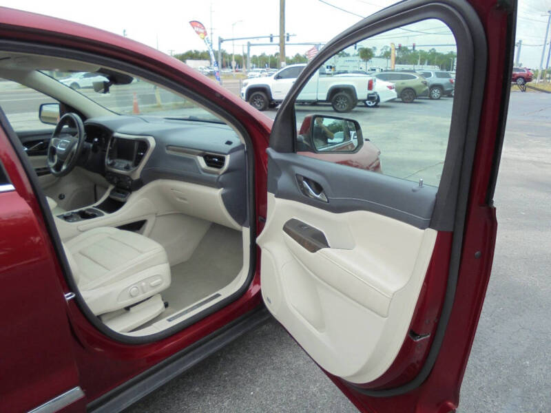 2020 GMC Acadia Denali