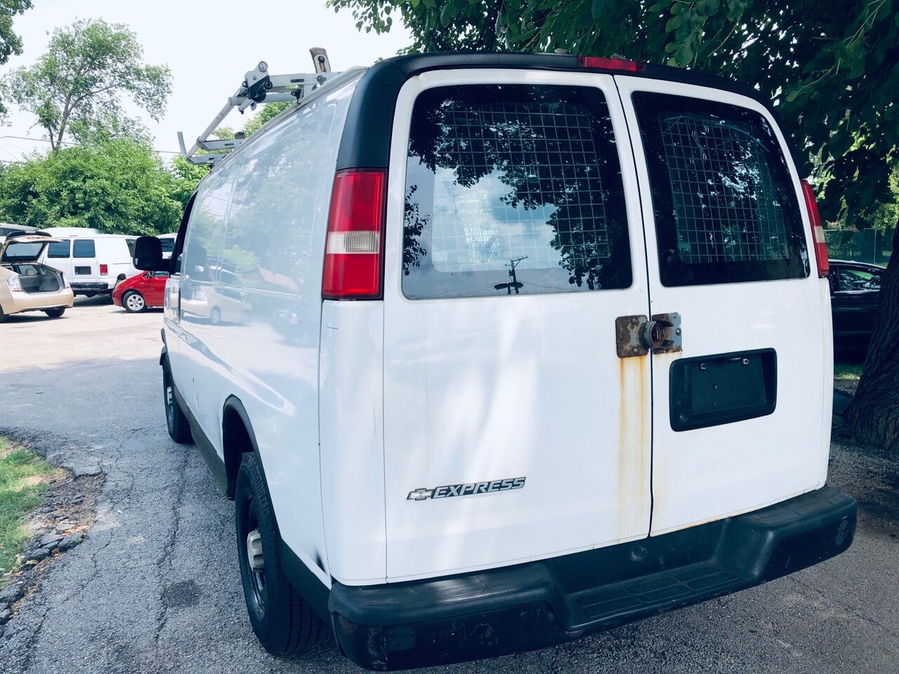 White 2008 CHEVROLET EXPRESS CARGO for sale in Bridgeview, IL Photo 10