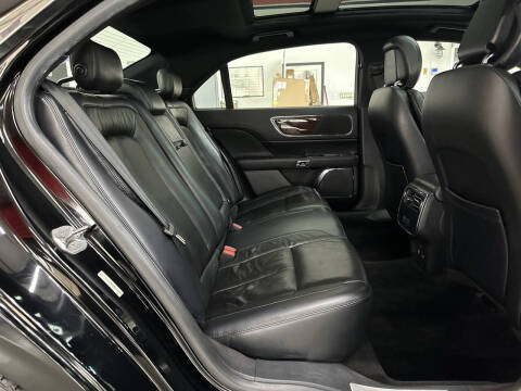 2017 Lincoln Continental Select