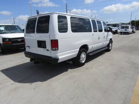 2012 Ford E-Series E-350 SD XL