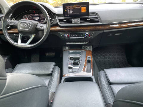 2018 Audi Q5 2.0T quattro Premium Plus