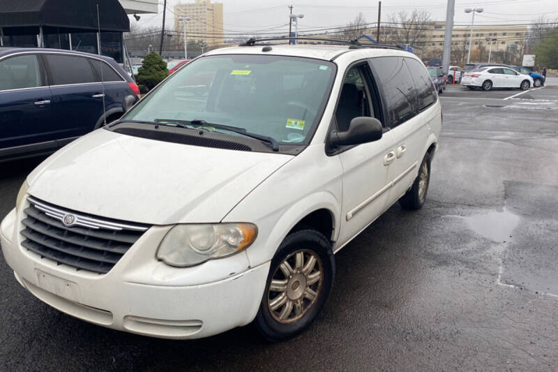2005 Chrysler Town and Country for sale at Motion Auto Sales in West Collingswood Heights NJ