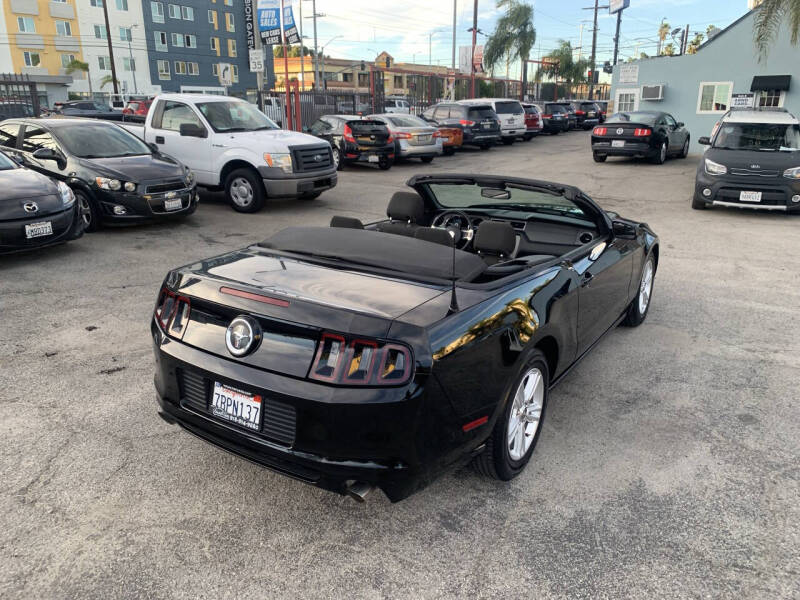 2014 Ford Mustang V6