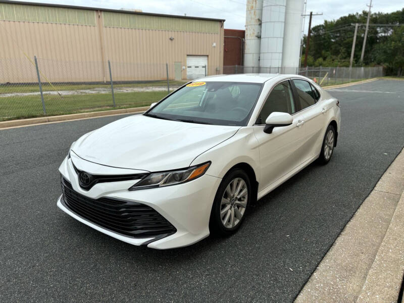 2019 Toyota Camry LE photo 5