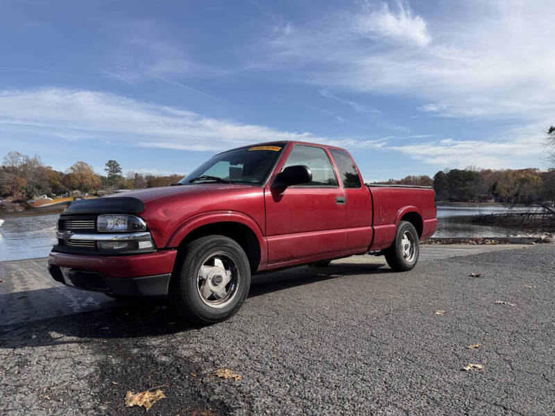 2002 Chevrolet S-10 LS