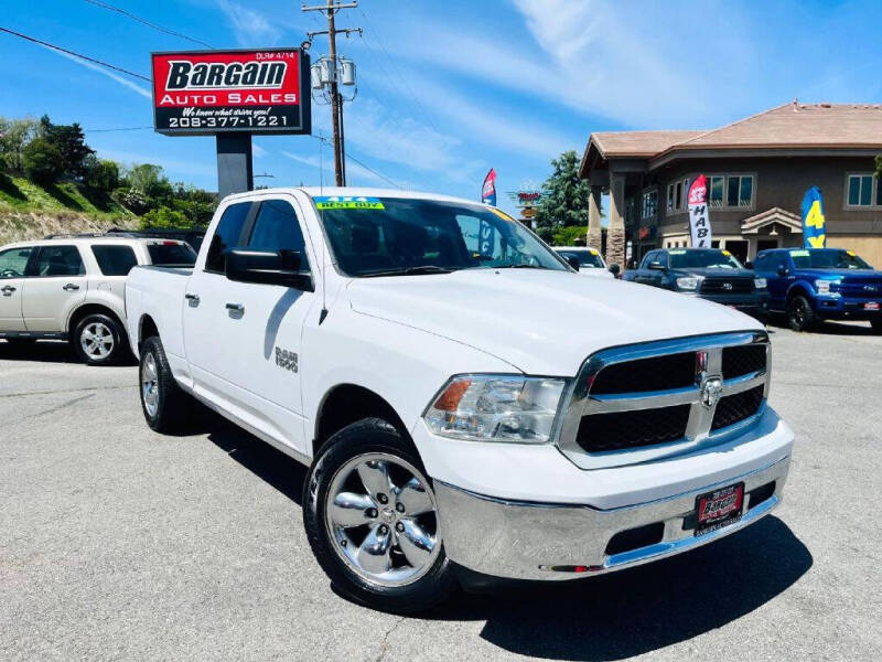 2016 RAM 1500 SLT