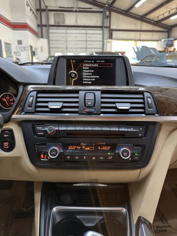 2014 BMW 3 Series 320i