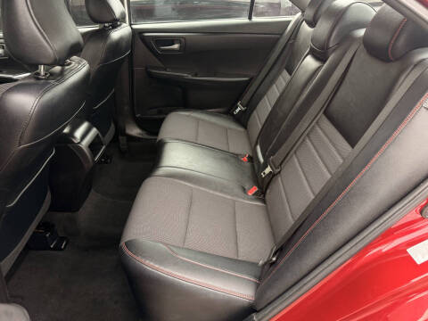 2016 Toyota Camry SE