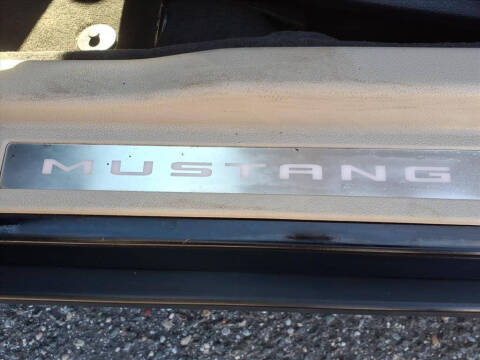 2011 Ford Mustang V6 Premium