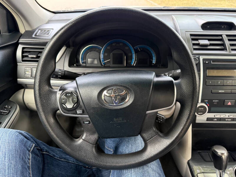 2012 Toyota Camry Hybrid LE