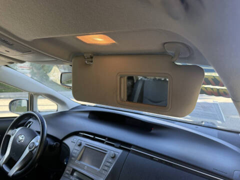 2012 Toyota Prius Two