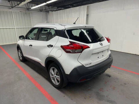 2019 Nissan Kicks S