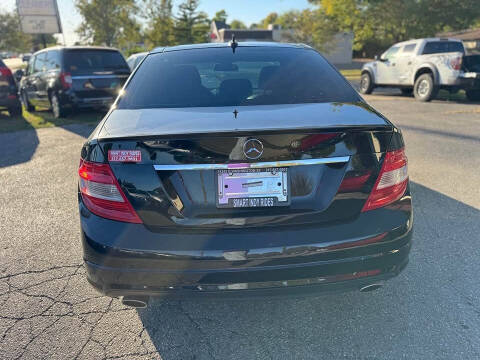 2011 Mercedes-Benz C-Class C 300 Luxury 4MATIC