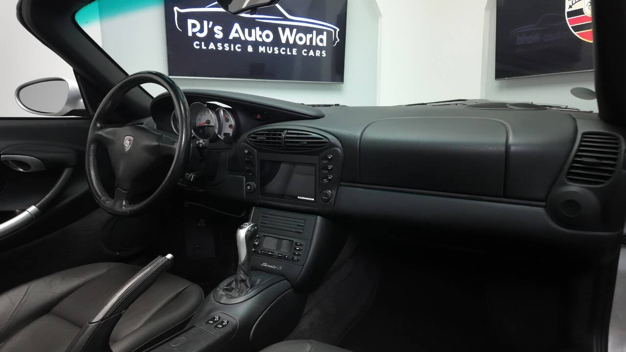 2001 Porsche Boxster 44