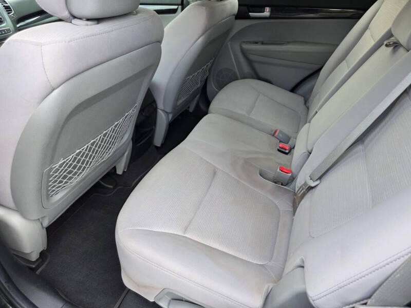 2015 Kia Sorento LX