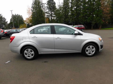 2013 Chevrolet Sonic LS Auto