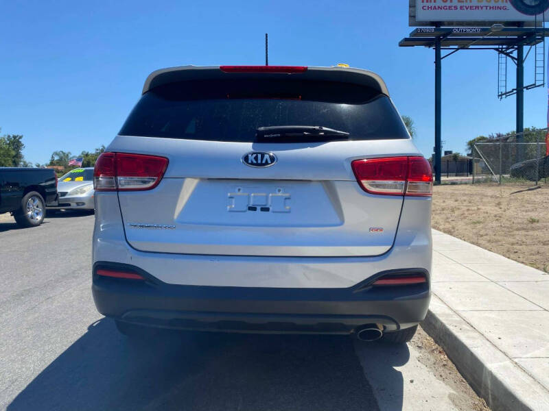 2017 Kia Sorento L
