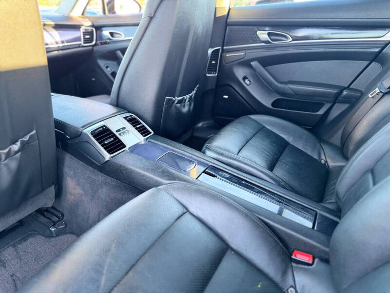 2014 Porsche Panamera
