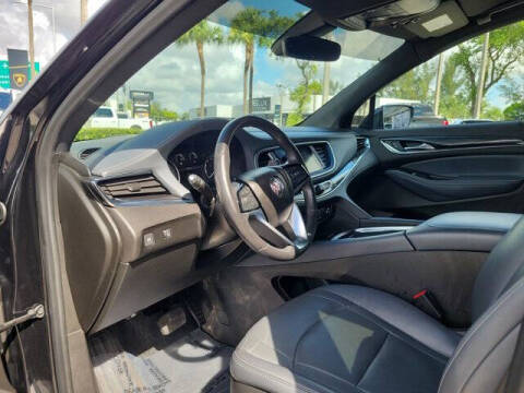 2022 Buick Enclave Essence