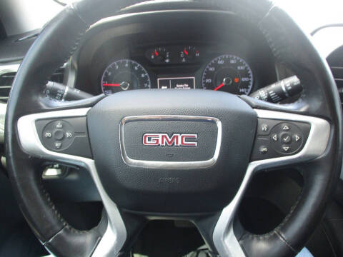 2017 GMC Acadia SLE-1
