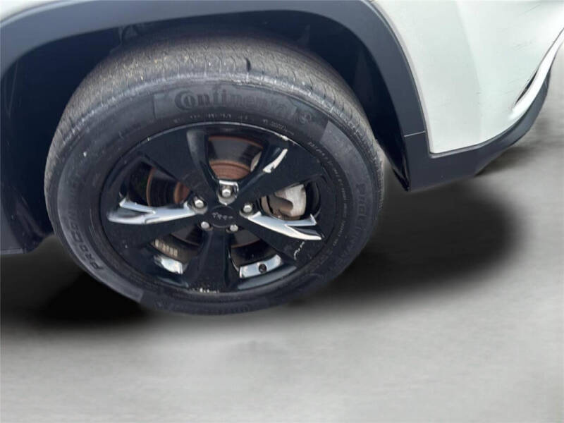 2020 Jeep Cherokee Altitude