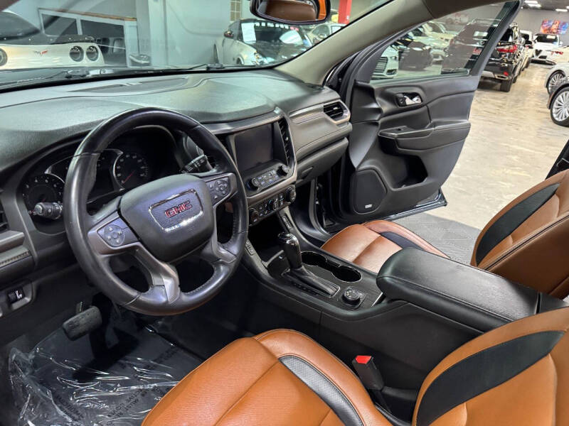 2017 GMC Acadia SLT-1