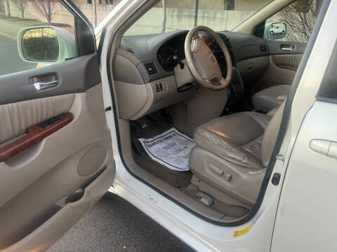 2004 Toyota Sienna