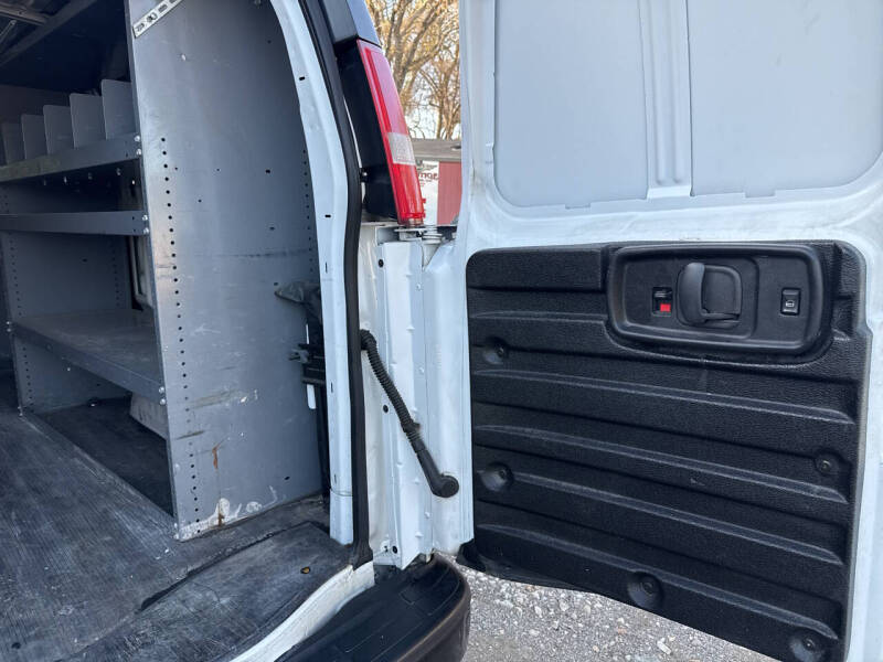 2017 Chevrolet Express 2500