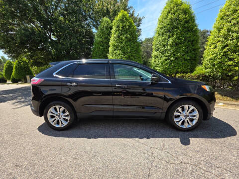 2022 Ford Edge Titanium