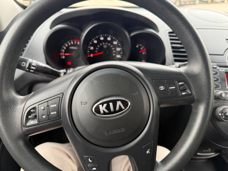 2010 Kia Soul +