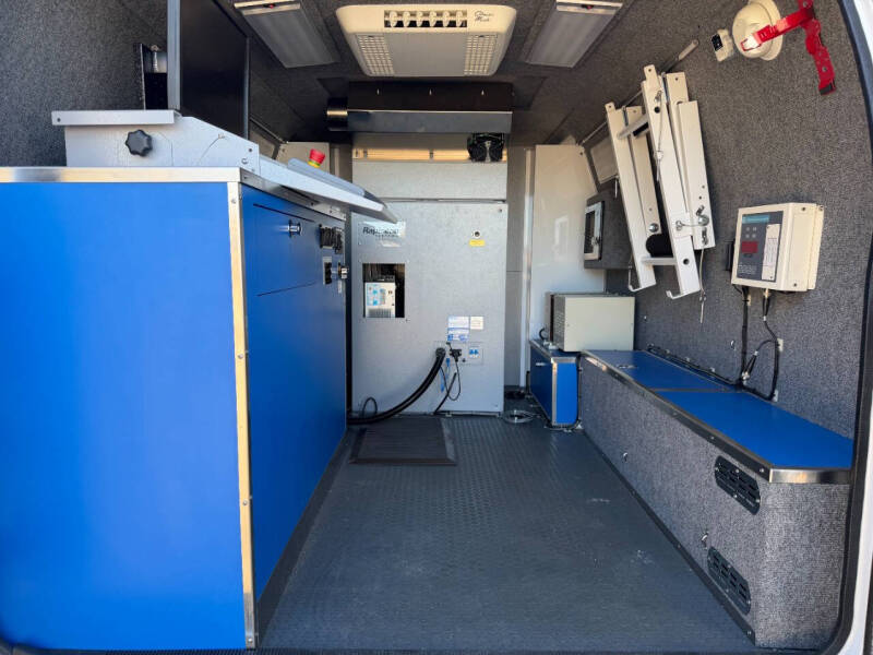 2014 Ford E-Series E-350 SD