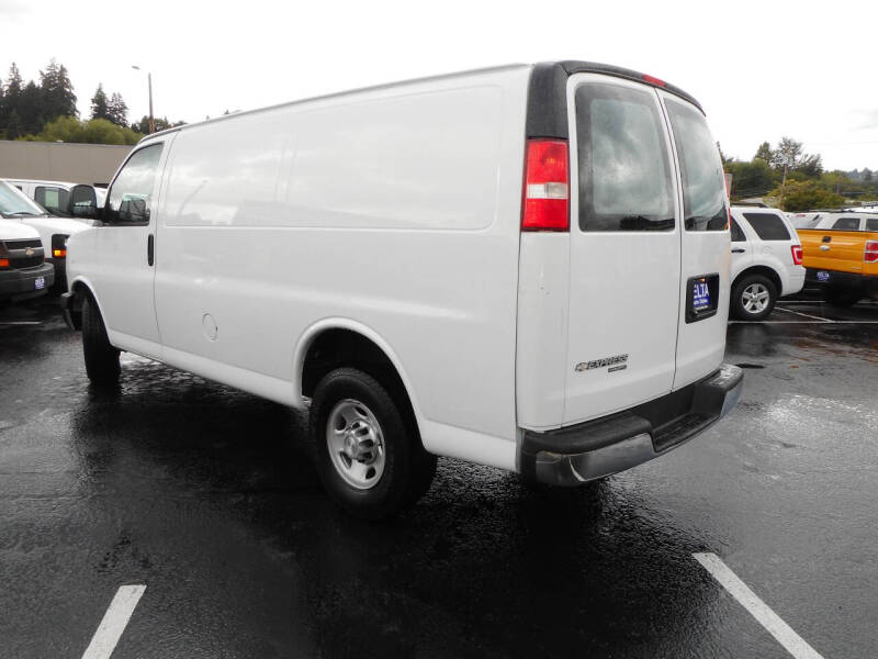 2016 Chevrolet Express 2500