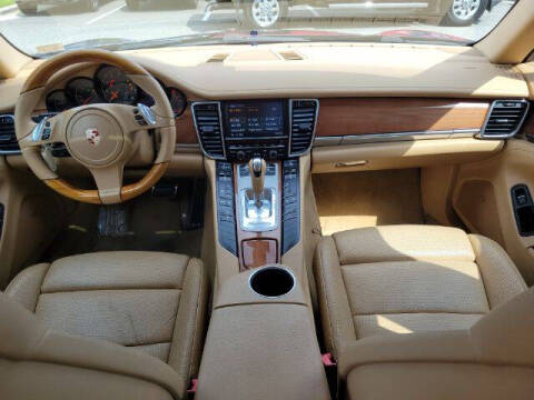 2011 Porsche Panamera 4