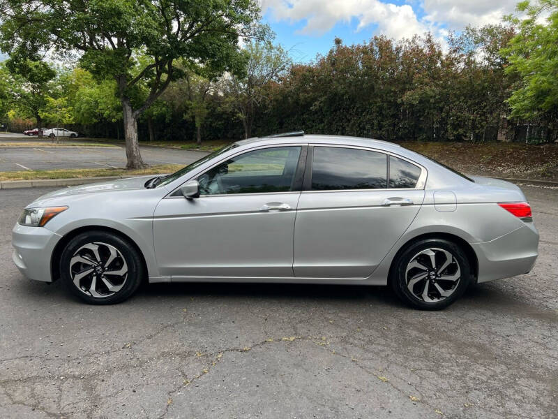 2011 Honda Accord EX V6 photo 2