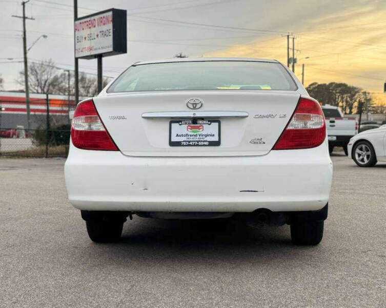 2004 Toyota Camry LE