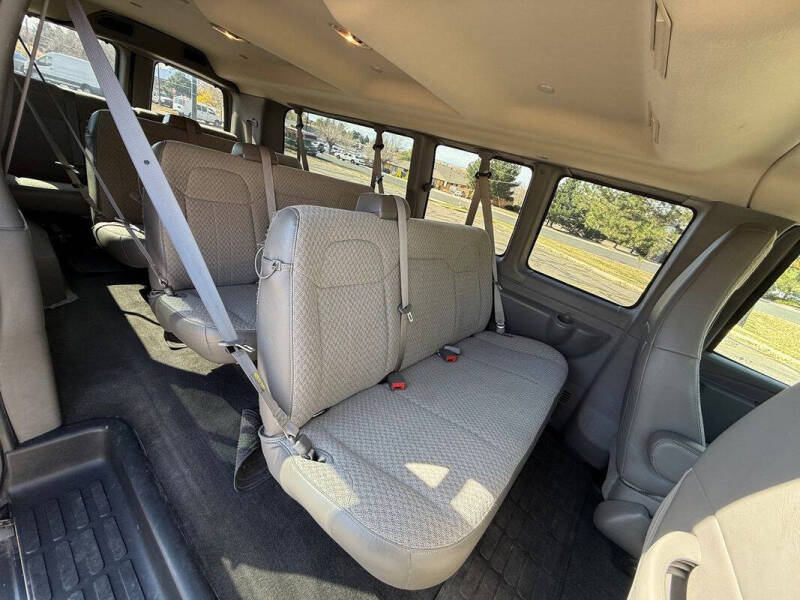 2017 Chevrolet Express LT 3500