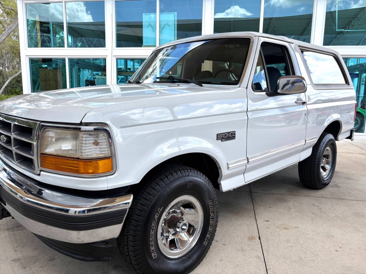 1993 Ford Bronco 13