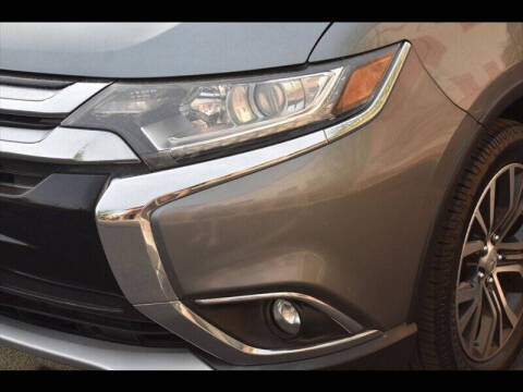 2016 Mitsubishi Outlander SE
