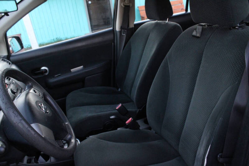 2012 Nissan Versa 1.8 S