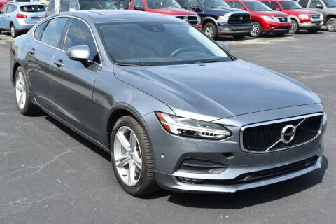2017 Volvo S90 T5 Momentum