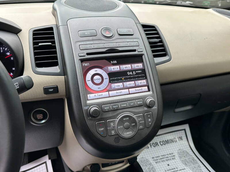 2013 Kia Soul +