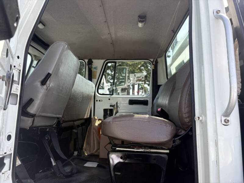2001 International 4900
