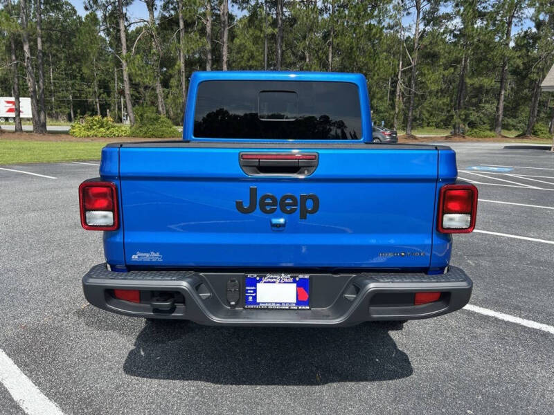 2025 Jeep Gladiator Sport