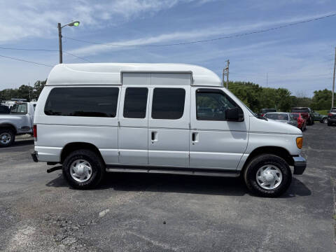 2006 Ford E-Series E-350 SD XLT