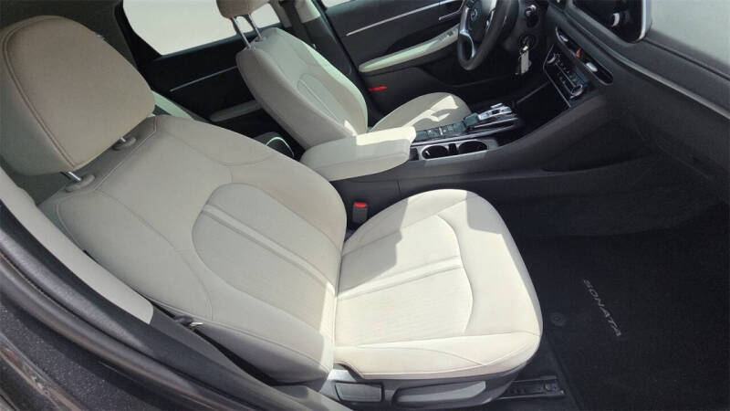 2023 Hyundai Sonata SE